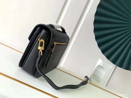 Vuitton Louis Pochette Metis 0416